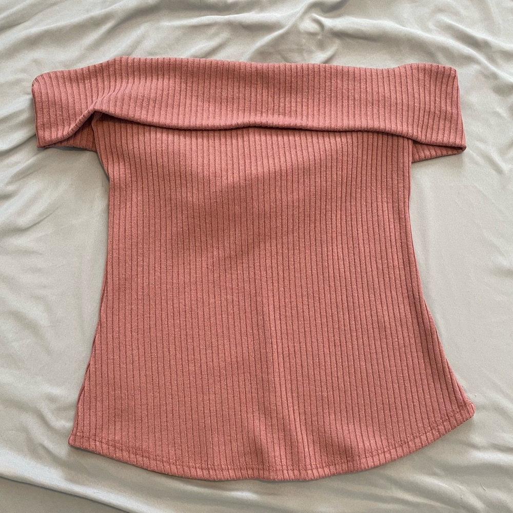 Cute pink top